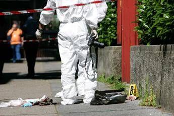 Pavia, ucciso a coltellate nel cortile di casa: arrestato 25enne