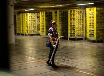 Ia, Politecnico Milano-Amazon: in logistica per l’e-commerce può creare opportunità di lavoro