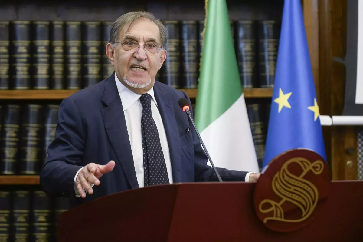 La Russa “Pronti a difendere la Costituzione con la vita”