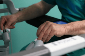 Niguarda Milano, interventi col robot raddoppiati e ‘vivaio’ giovani camici