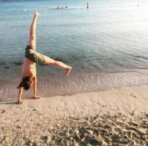 “Compiti delle vacanze, ogni anno 250 milioni buttati”. Veto assoluto dal pediatra