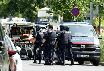 Austria, sparatoria a Graz: ex studente entra in una scuola e fa strage, 10 morti
