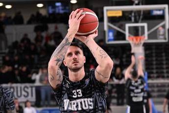 Basket – Dramma azzurro, nuova battaglia per Polonara: ha la leucemia