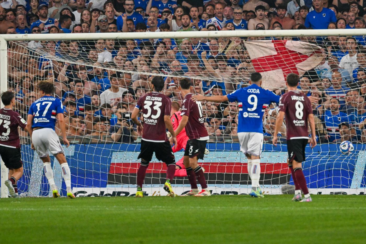 Serie B senza fine: Salernitana sconfitta e intossicata, indagini e veleni