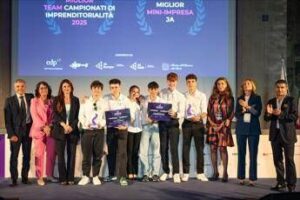 Imprese, Campionati di imprenditorialità: vince Pet Life del liceo ‘Leonardo da Vinci’ di Trento