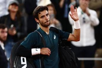 Musetti si ritira in semifinale al Roland Garros, Alcaraz in finale – Diretta