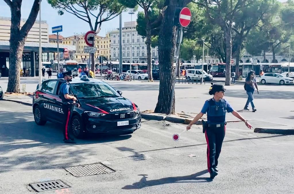 Roma – Violenta rissa tra parcheggiatori abusivi per 5 euro, intervengono i carabinieri