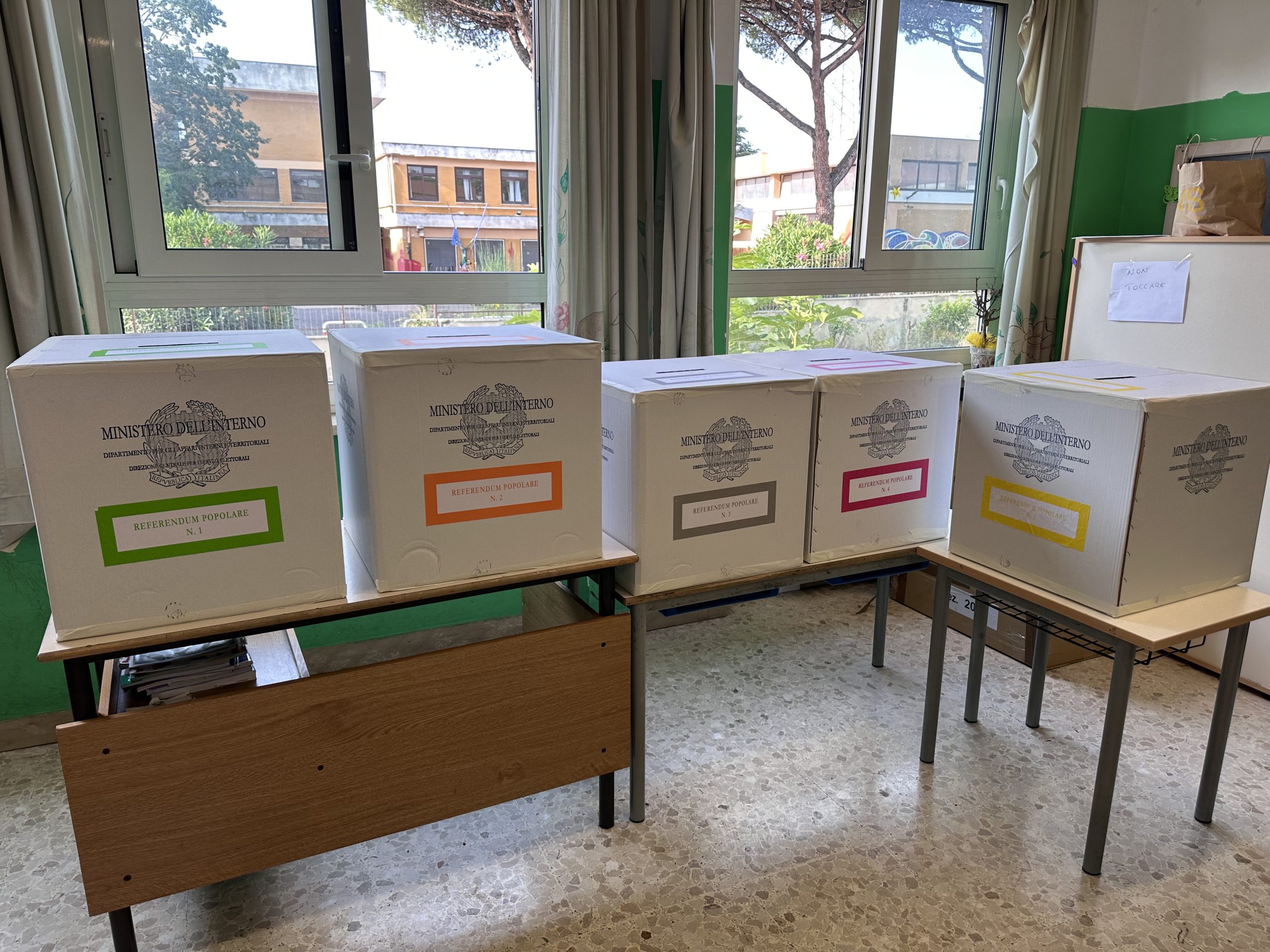 Referendum – Mezz’ora alla chiusura dei seggi, quorum lontano