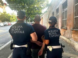 Roma – Abusivo reagisce ad un sequestro ferendo un agente e fugge, rintracciato con indagine lampo