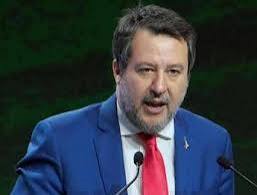 Salvini riunisce tavolo medici e pazienti su codice strada