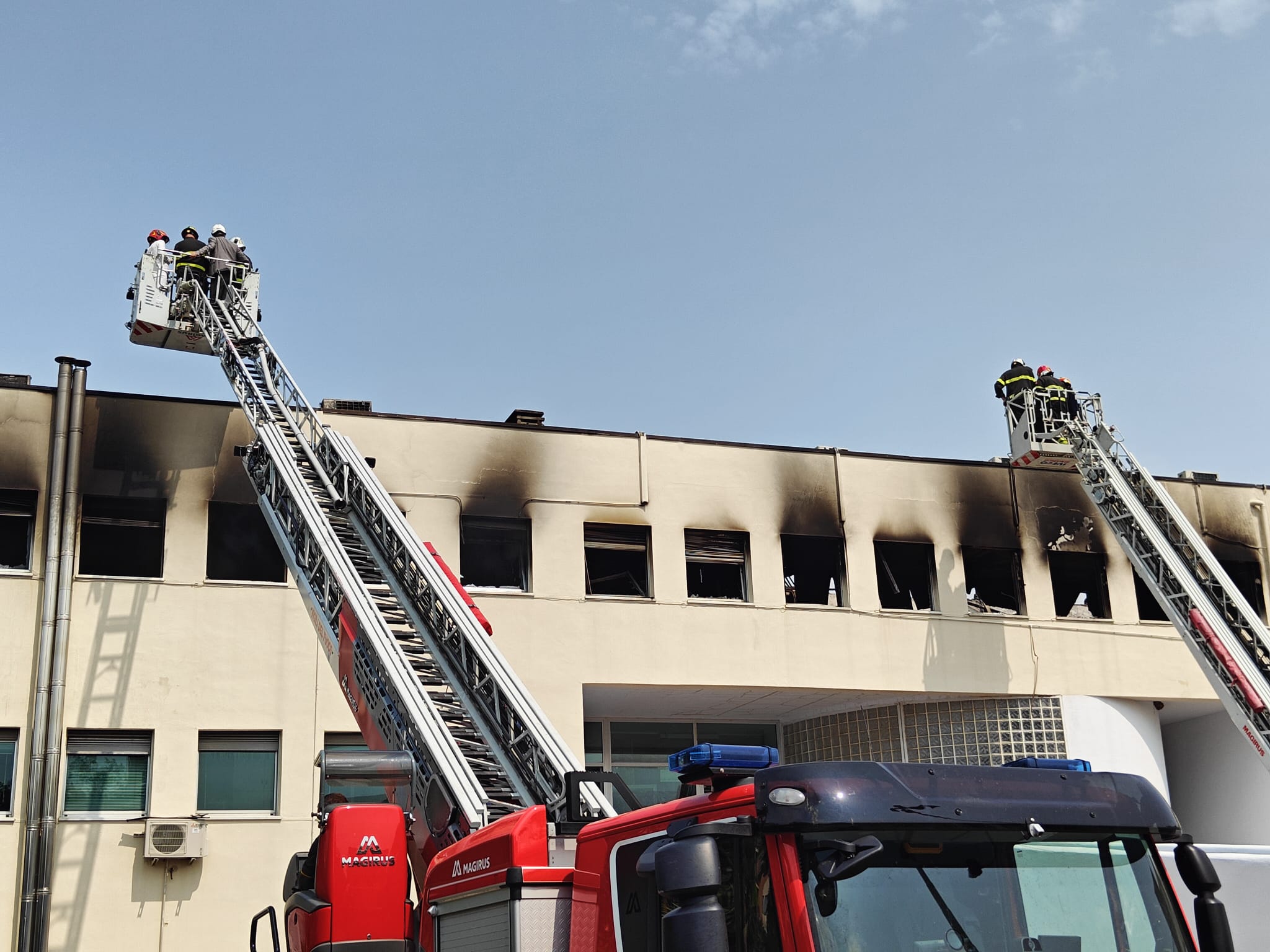 Viterbo – Incendio alla facoltà di Agraria, riparte un focolaio