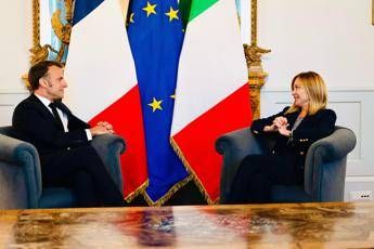 Meloni-Macron, incontro di 3 ore: “Italia e Francia per Europa più sovrana, forte e prospera”