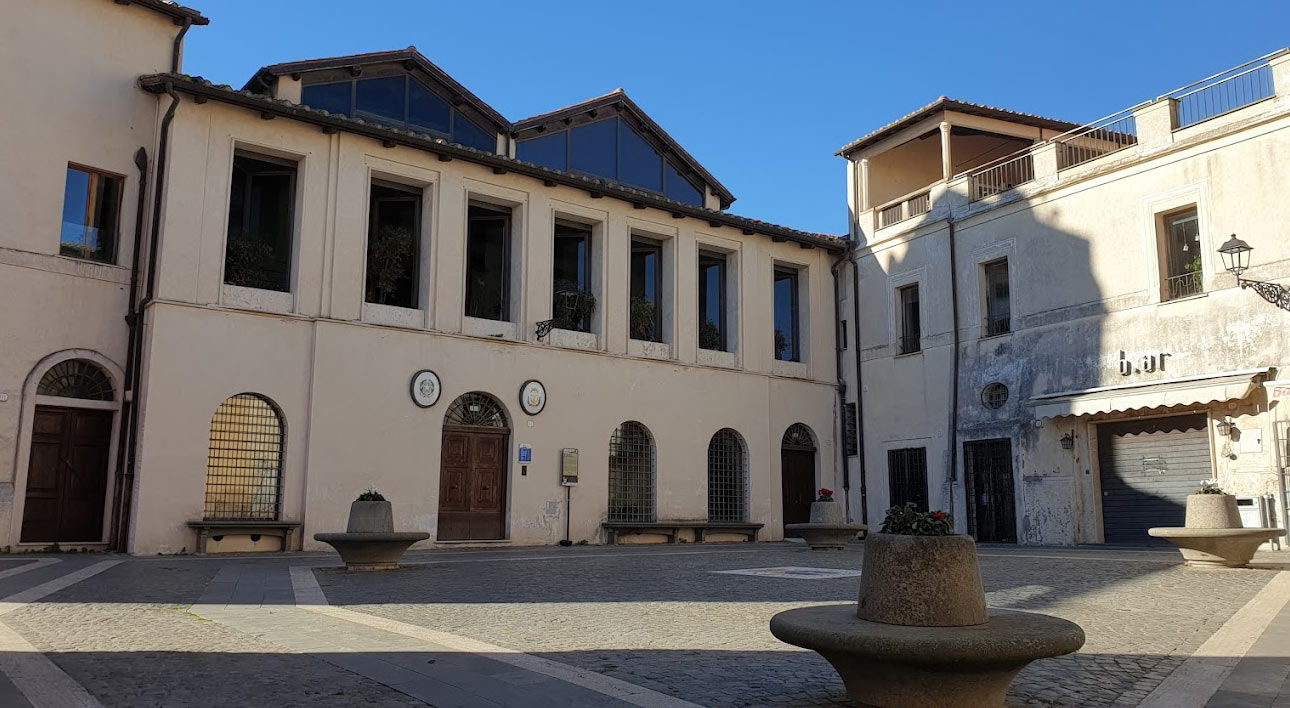 Montalto di Castro – L’opposizione attacca: “La Giunta rinuncia a 120mila euro e premia chi viola le regole ambientali”