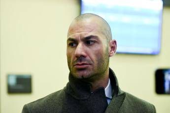 Riccardo Bossi condannato a 16 mesi per maltrattamenti alla madre