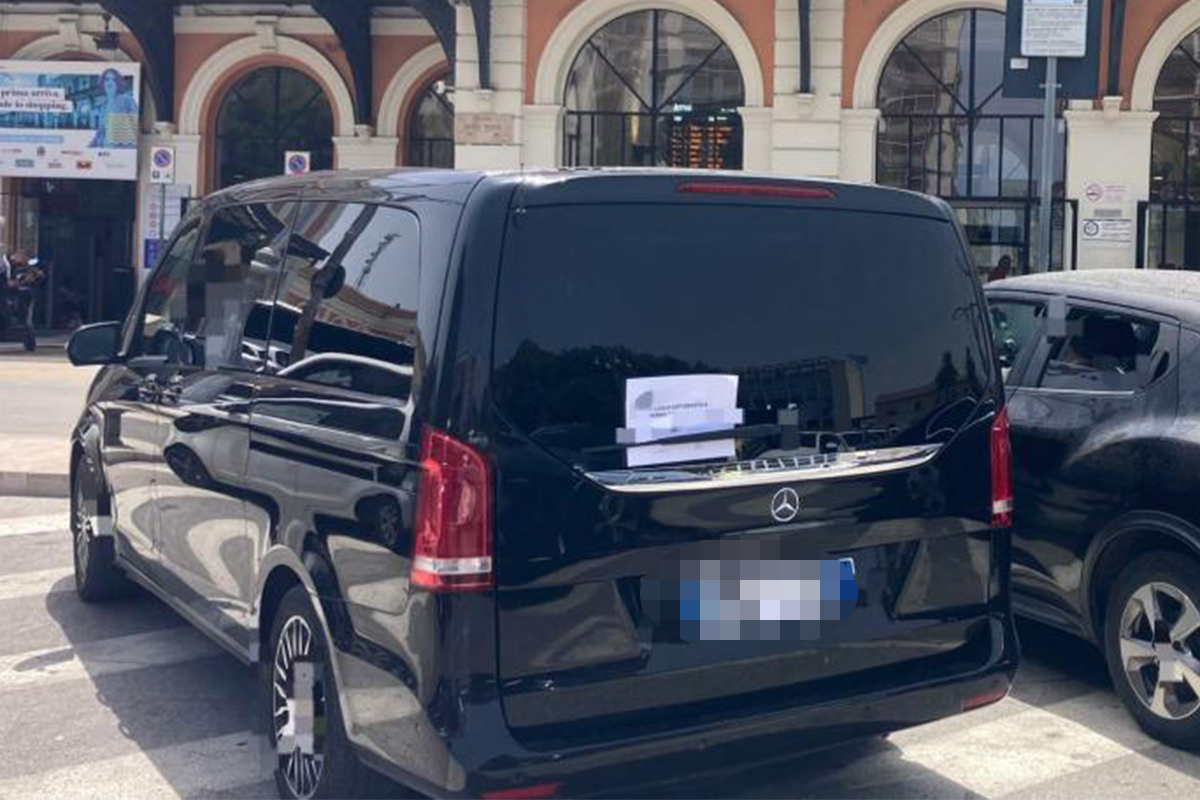 Civitavecchia, maxi controlli al porto: sanzioni e ritiro del mezzo per tre Ncc abusivi