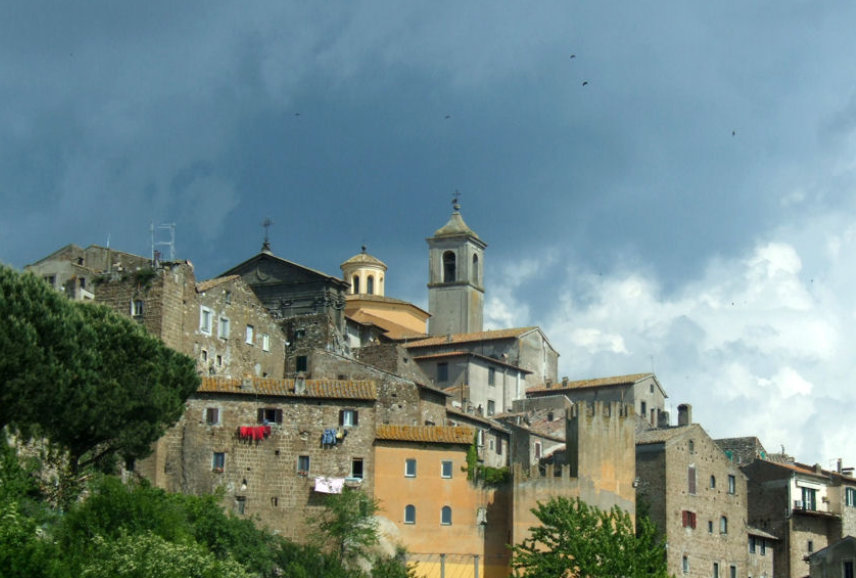 Vetralla – L’opposizione attacca la maggioranza: “Gestione delle scuole, dal Comune solo giravolte e nessuna programmazione”