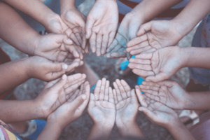 Tumori, Europa Donna: “In 5 anni 1,3 milioni ore di volontariato, aiutate 281 pazienti”