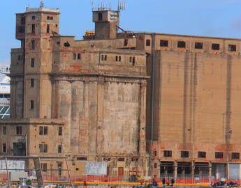 Livorno, falso allarme bomba su una nave