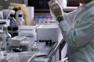 Tumori, in Sardegna oltre 10mila casi l’anno, esperti: “Vaccini fondamentali in fragili”