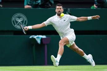 Djokovic e la sconfitta con Sinner a Wimbledon: “Colpa dell’età, lui troppo forte”