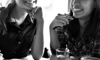 Ecco come l’amicizia influenza il cervello, lo studio