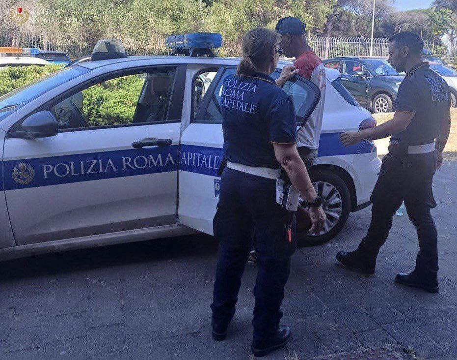 Ostia – Lotta ai parcheggiatori abusivi, una decina i soggetti individuati e sanzionati