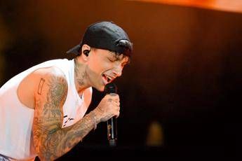 Ultimo con 250mila biglietti venduti supera il recordman Vasco