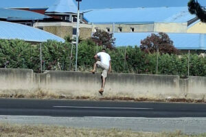 Montalto di Castro – Estate e pericolo sull’Aurelia, torna “l’attraversamento della morte” sul tratto a quattro corsie