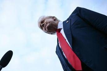 Dazi, Trump: “Con Ue accordo possibile al 50%”. E attacca su immigrazione e rinnovabili