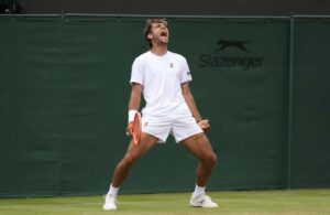 Cobolli da sogno, batte Cilic e vola ai quarti a Wimbledon