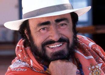 Premio Eccellenza del Mediterraneo 2025, omaggio alla memoria del Maestro Luciano Pavarotti