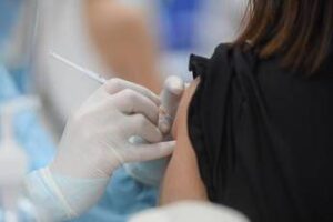 Tumori, in Lazio 46mila ricoveri l’anno: al via ‘Vaccinazione paziente oncologico’