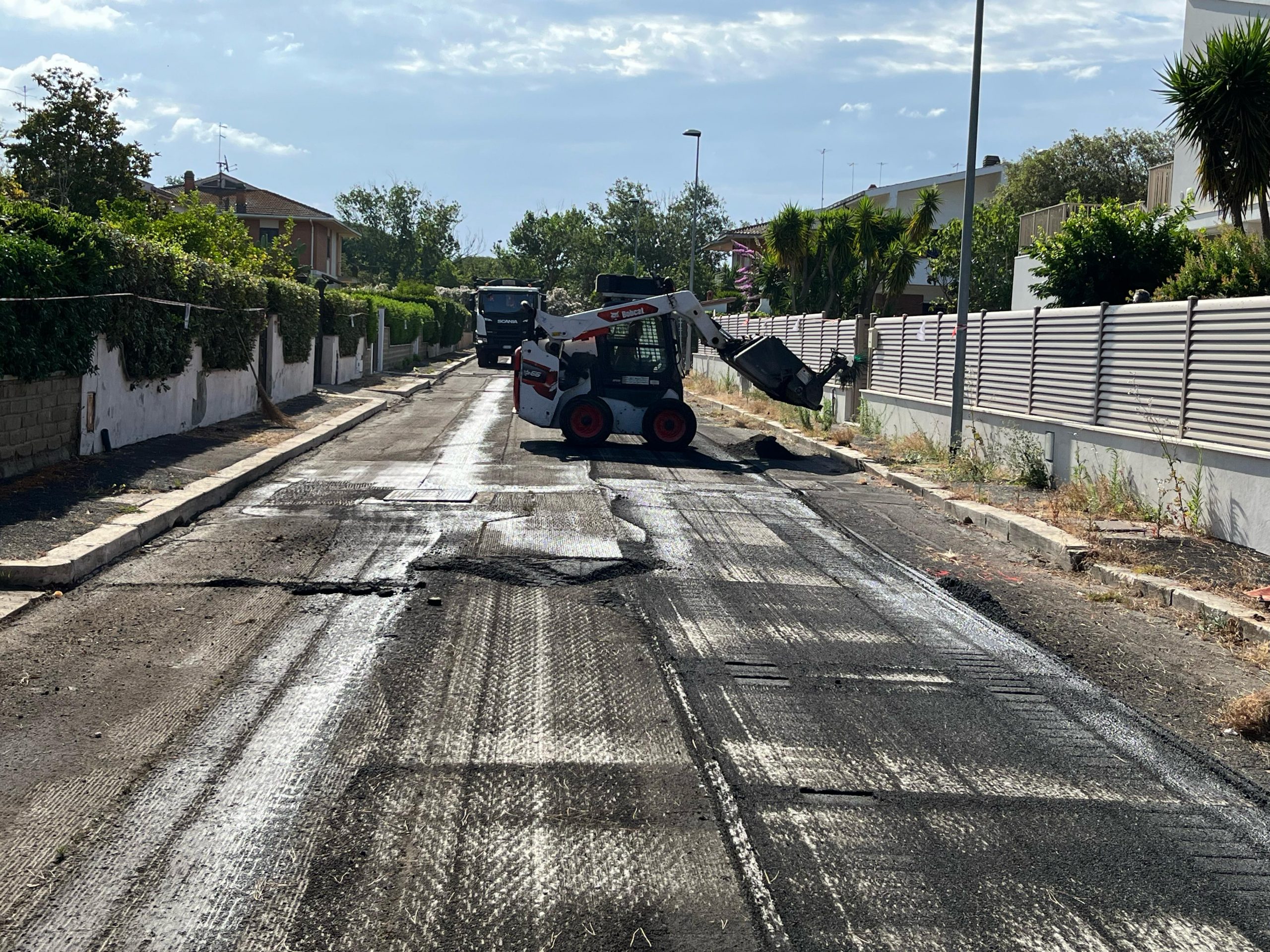 Cerveteri, via ai lavori di rifacimento del manto stradale a Campo di Mare