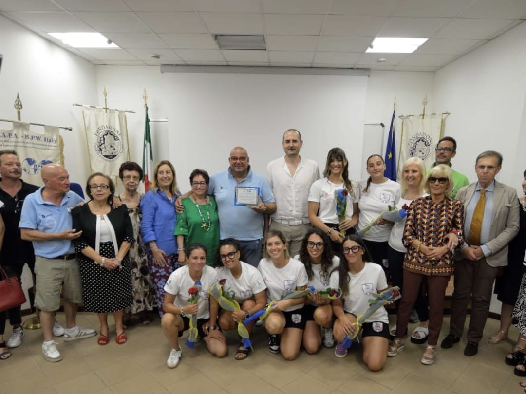 Pallanuoto – Nautilus Civitavecchia, altra onorificenza: doppia premiazione Cariciv e Fidapa in Fondazione