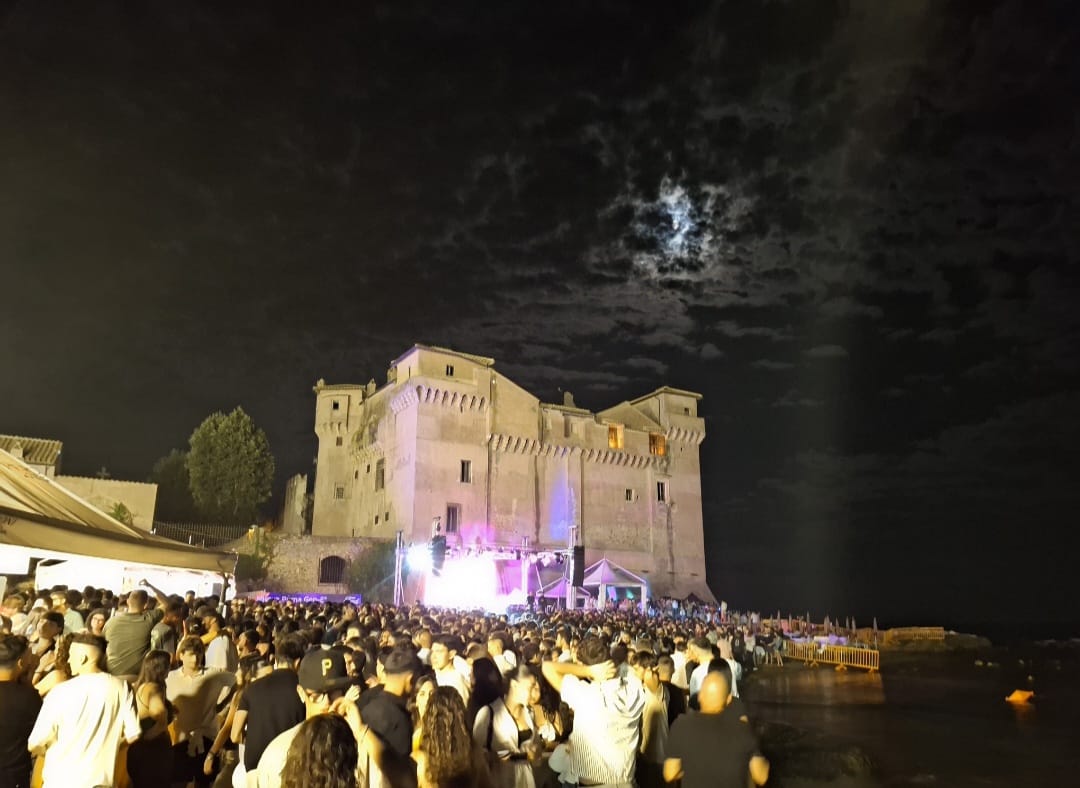 Santa Severa – Surf Expo 2025 come agli antichi fasti: tre giorni mozzafiato sulle spiagge del Castello (FOTO)
