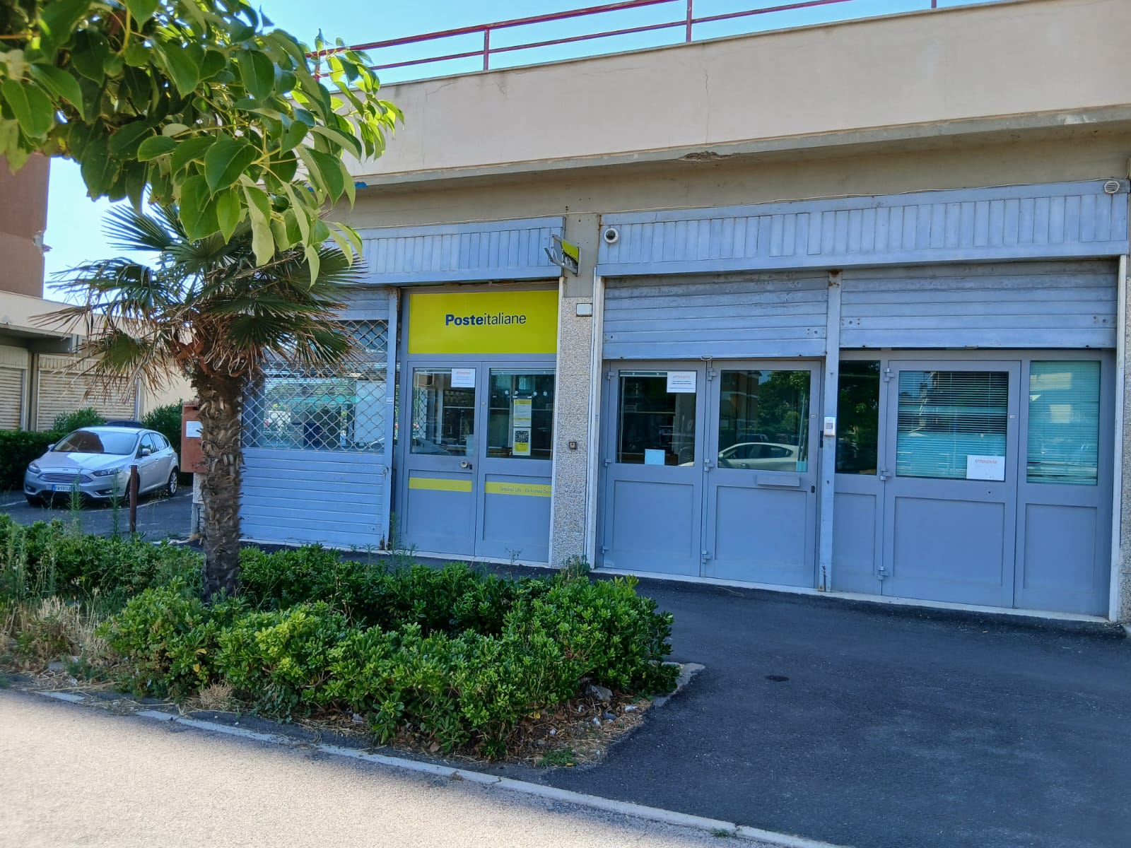 Tarquinia – “Grazie al direttore Flaviano Pucci l’Ufficio postale del lido è apprezzato da tutta la comunità”