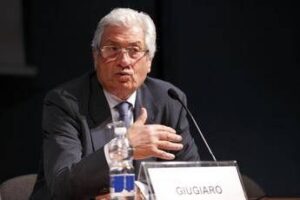 Esce fuori strada e si ribalta con il Suv, Giorgetto Giugiaro ricoverato a Olbia