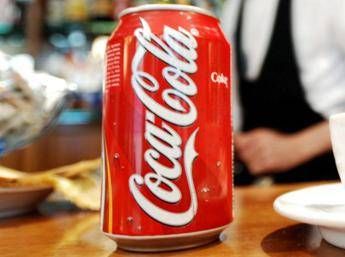 Coca-Cola, Trump rivendica: “Convinti a usare zucchero canna al posto di sciroppo mais”