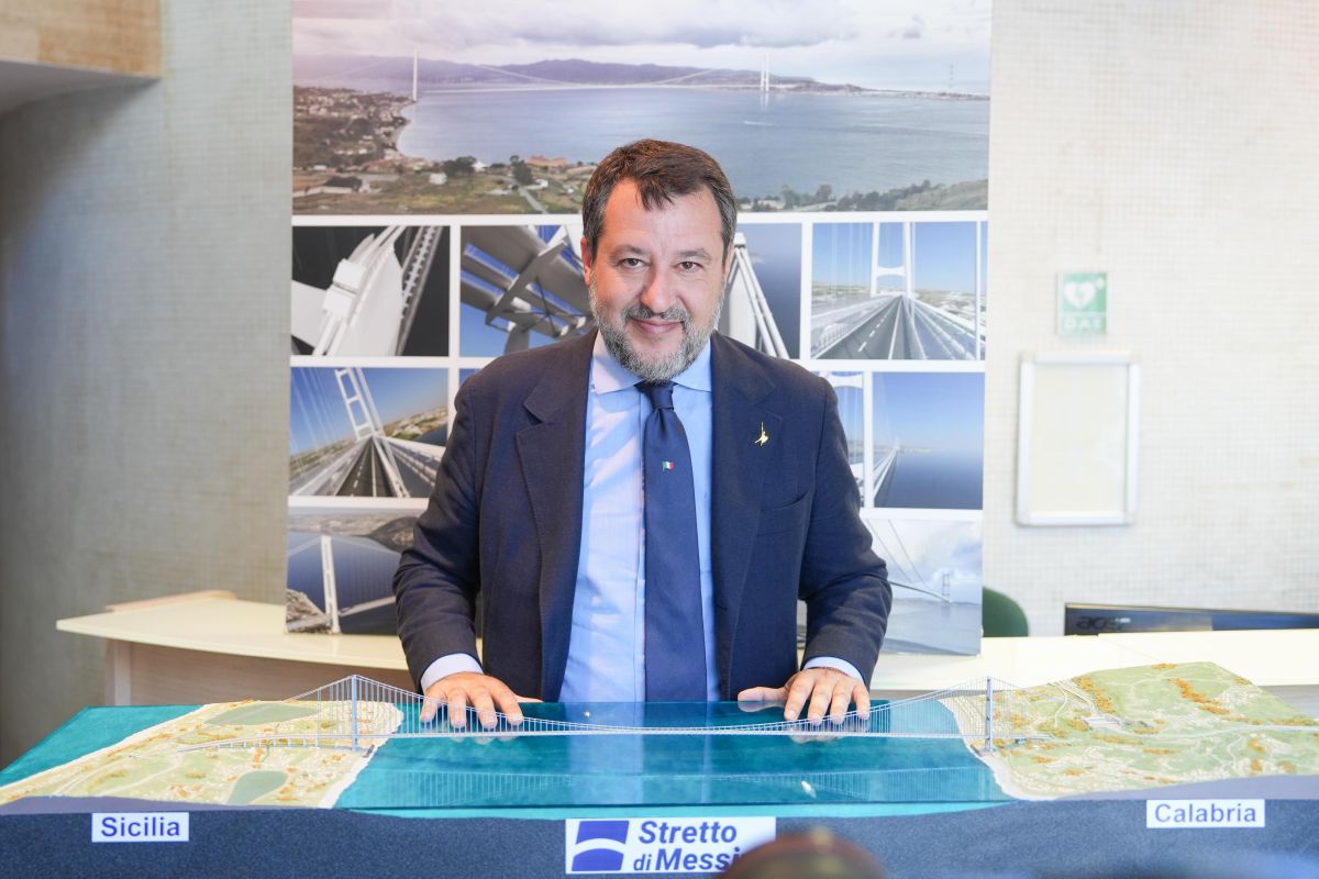 Salvini “Il Ponte sullo Stretto può essere una grande operazione antimafia”