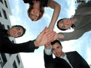 Imprese, Inps: “Quasi il 98% ha meno di 50 dipendenti ma cresce dimensione media”