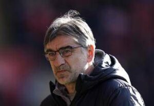 Calcio, Juric ricoverato. Bassetti: “Infezione epiglottide difficile e potenzialmente pericolosa”