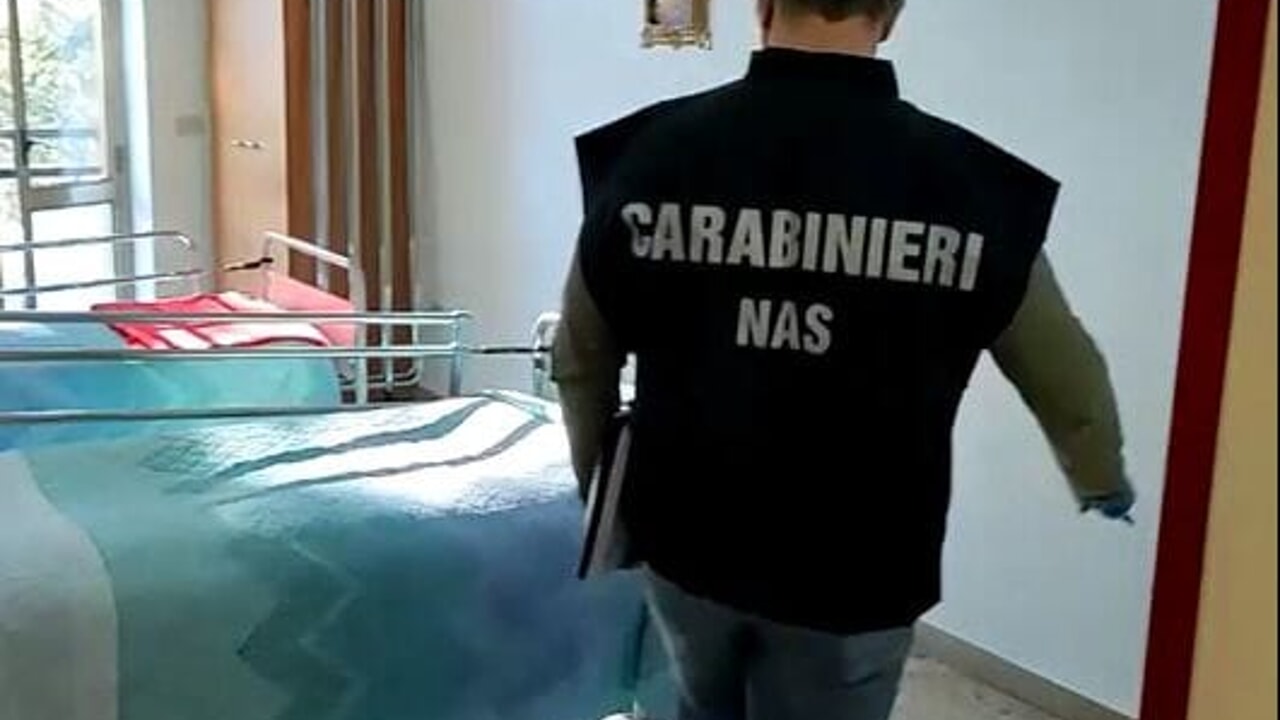Controlli dei Nas, chiusa struttura per anziani a Latina