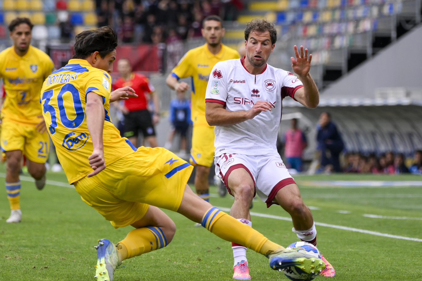 Frosinone Calcio – Ecco Raychev, ma Monterisi vuole andare via. Domani Palermo