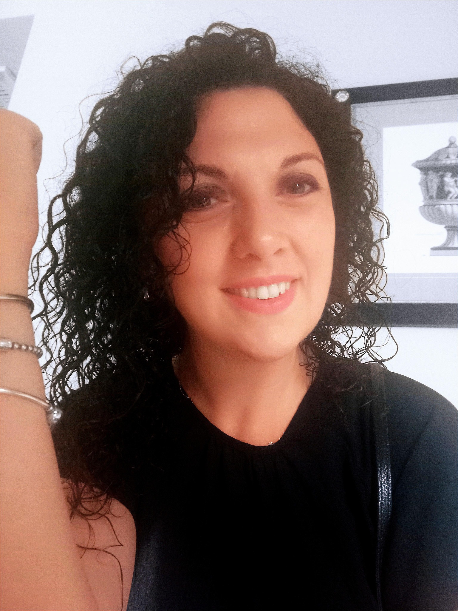 Giovane dottoressa arriva al lavoro in anticipo e salva una donna colpita da arresto cardiaco