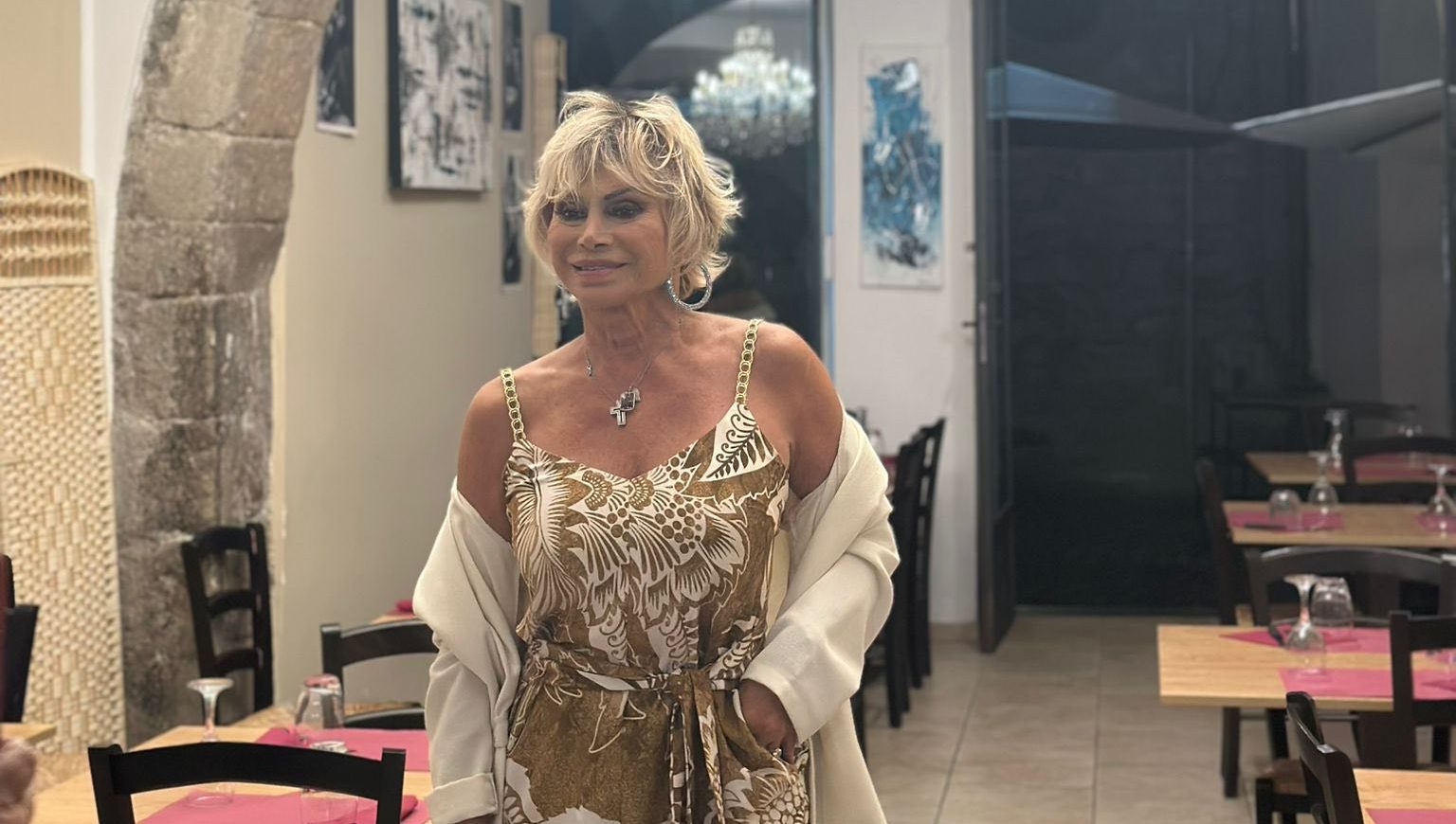 Carmen Russo a Viterbo alla scoperta di Santa Rosa e il Fieno canepinese