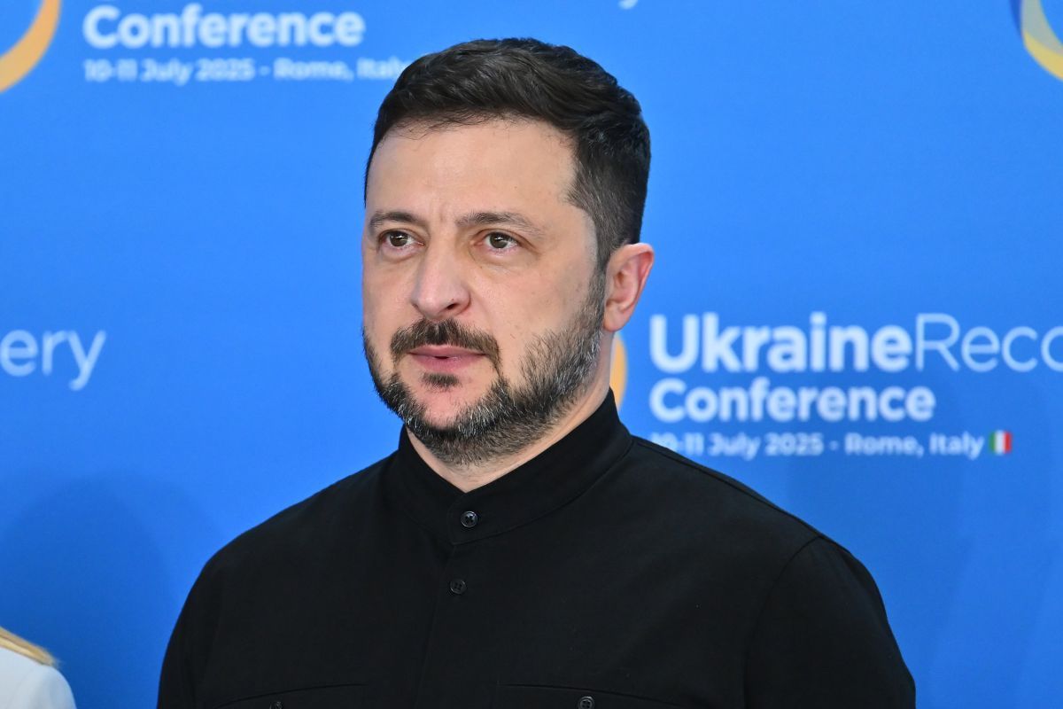 Zelensky “Lavoriamo a un nuovo incontro con la Russia”