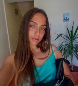 Bagheria – Morte in piscina di Simona Cinà, oggi i funerali. Indagini continuano