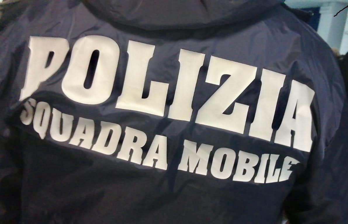 Roma – Viola divieto di avvicinamento, rifiutato si vendica ed appicca incendio a casa