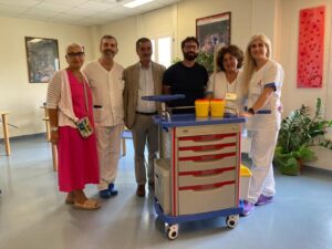 Isola del Liri – Paziente dell’Hospice Le Farfalle dona alla struttura sanitaria carrello per medicazioni