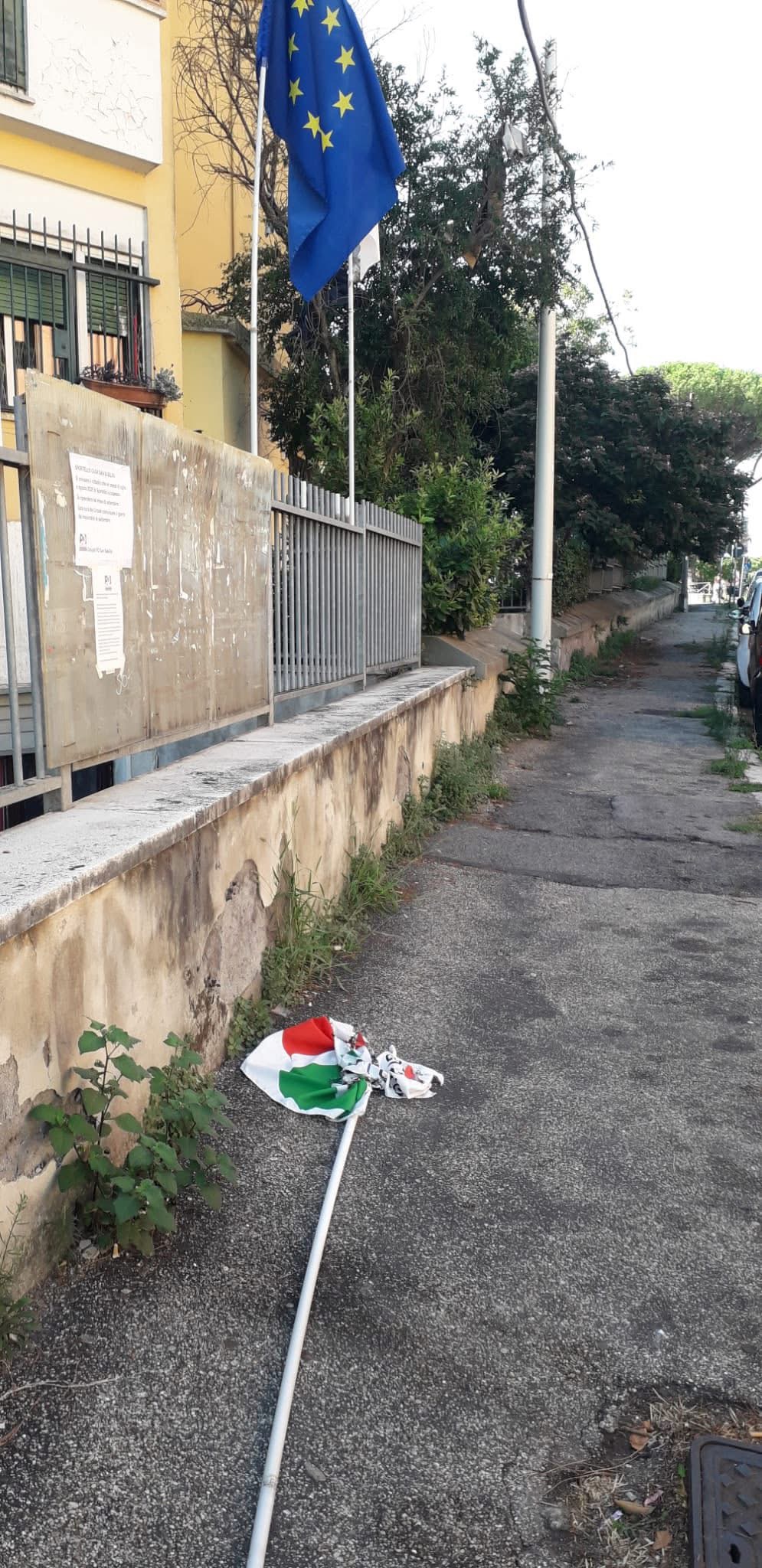 Roma: Pd Campidoglio, gesto grave contro circolo San Basilio, sostegno a comunità democratica